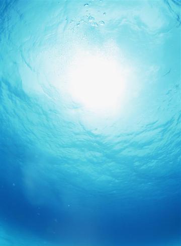 海水中看天空