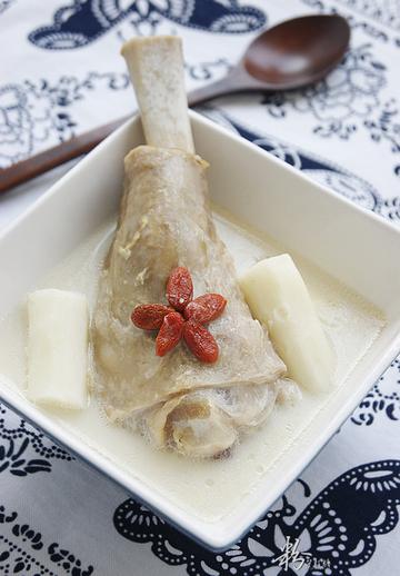 豆浆炖羊腿
