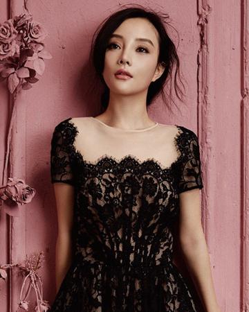 成熟魅力李小璐