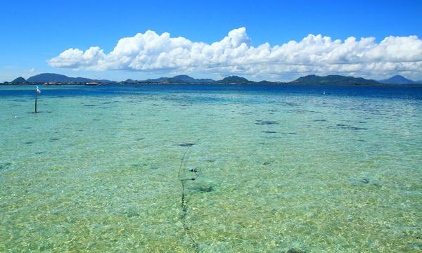 清澈的仙本那大海风光