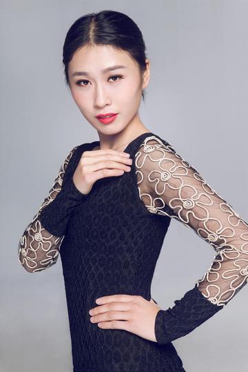 红唇女郎杜丹萍