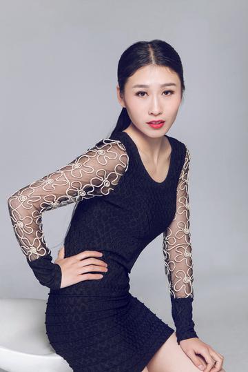 轻熟女杜丹萍