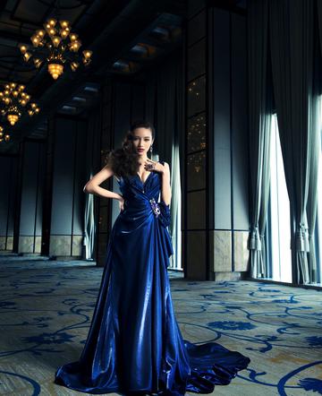 蓝色妖姬顾璇