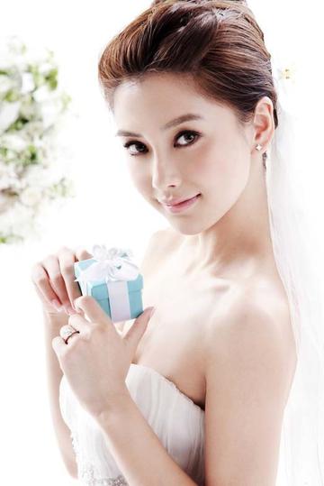 Angelababy婚纱写真