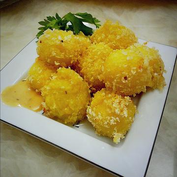 脆皮土豆芝士球