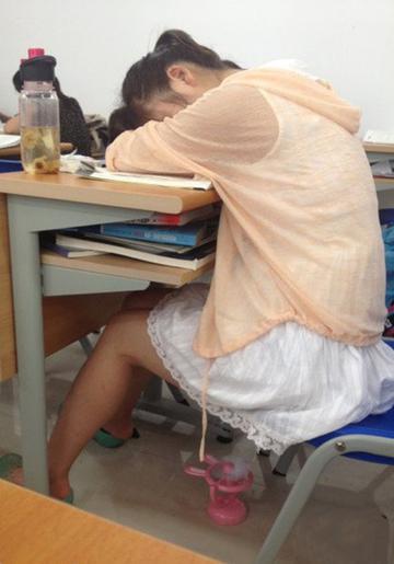 这孩纸是有多热哇