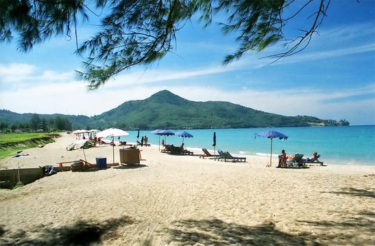 卡马拉海滩