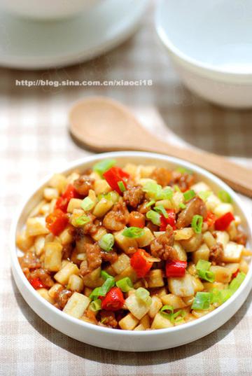 茭白小米辣炒鸡丁