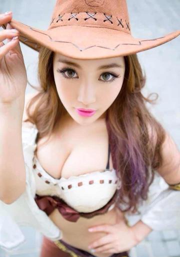 性感女神小訫cosplay