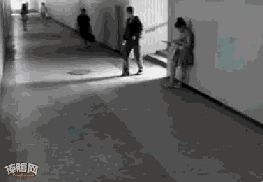 妹纸的反击