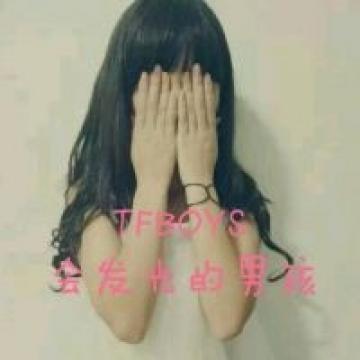 幸福在吹泡泡，倒映俄们的美好