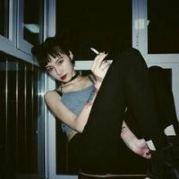故人未醒梦未断