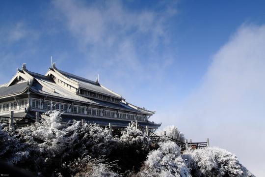 峨眉山金顶