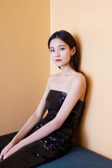王媛可性感时尚写真