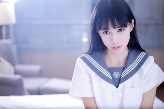 明星模特尤物少女艾栗栗私房写真