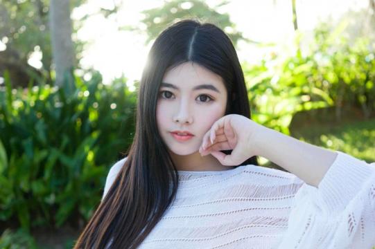 成熟美女娜露艺术写真
