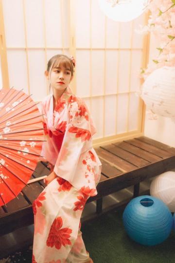 和服美女性感私房写真