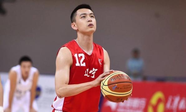 杨鸣宣布退役