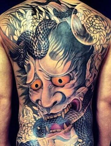 满背彩色般若纹身图案