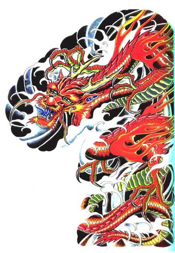 披肩龙半胛纹身