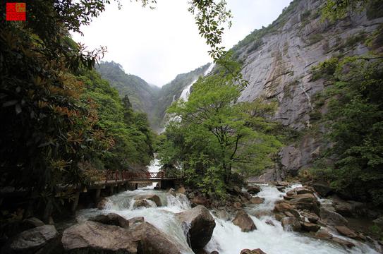 大鄣山卧龙谷风景区