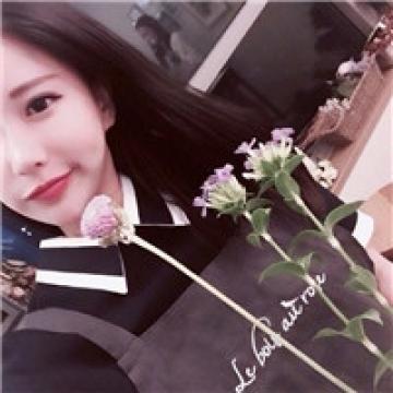 身边的靓丽美女
