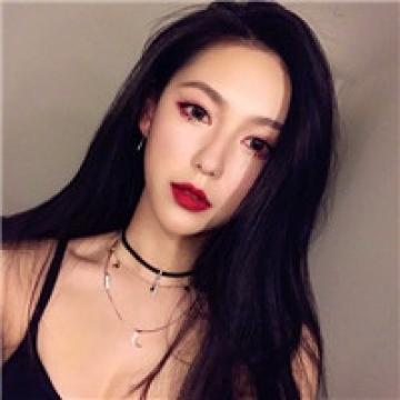 长发女生美极了