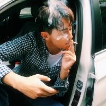 酷酷的高冷男生