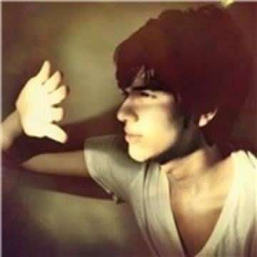 伤感意境的男生