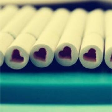 爱上香烟的味道