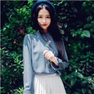 清新美女惹人爱