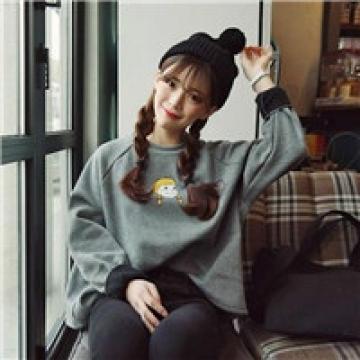 爱麻花辫的女生