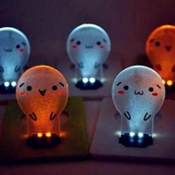 夜晚陪伴你的小夜灯