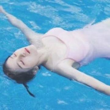 超有气质的美女