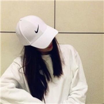随处可见的潮流女生
