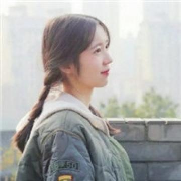 可爱的小女生