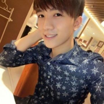 帅气的小鲜肉