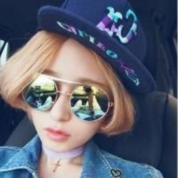 拽范儿原宿风女生