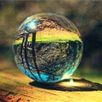 透过水晶球看世界