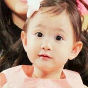 李小鹏女儿漂亮奥莉