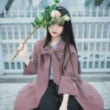 清新可爱女生