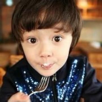 纯真的小正太