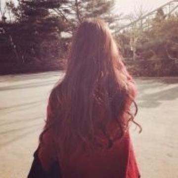 妖娆女生娇艳如花