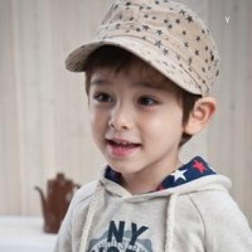 小男孩的快乐