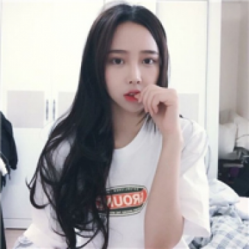 超拽性感女生