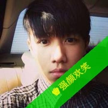 惹人爱的小男生