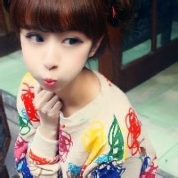 超会卖萌的女孩