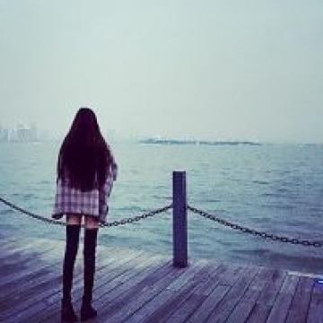 清纯的小清新美女