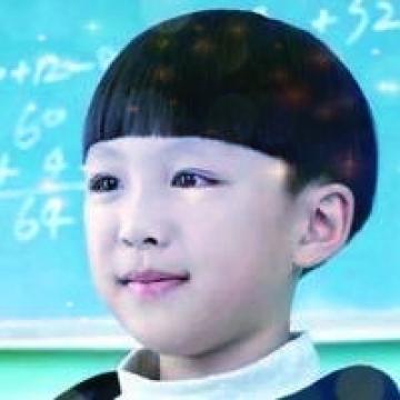 朱佳煜一个笑容像夏天的小孩