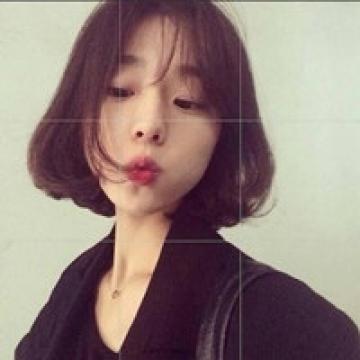 可爱卖萌爱搞怪的女生